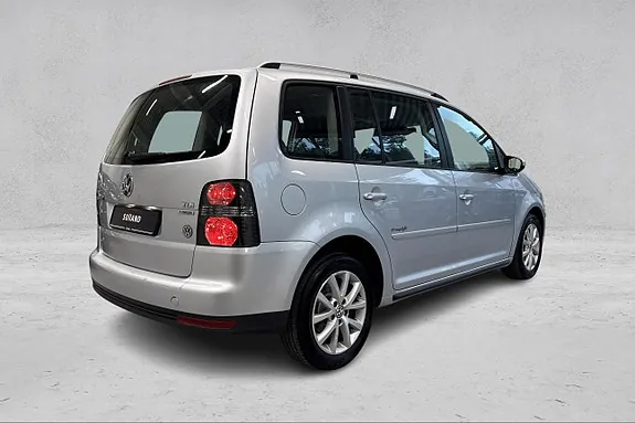 Volkswagen Touran 2010 photo 5
