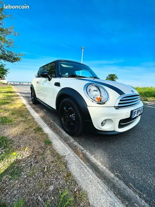 Mini Mini Cooper 2010 photo 5