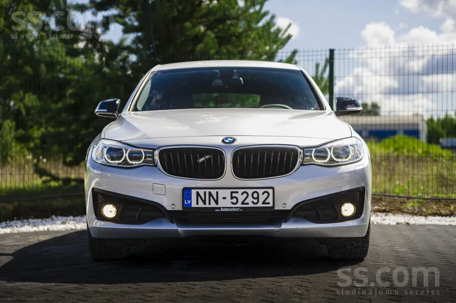 BMW 318D 2015 photo 2