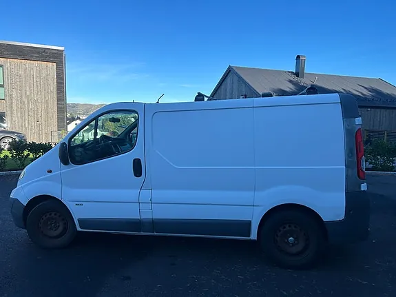 Opel Vivaro 2012 photo 4