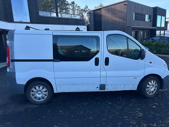 Opel Vivaro 2012 photo 3