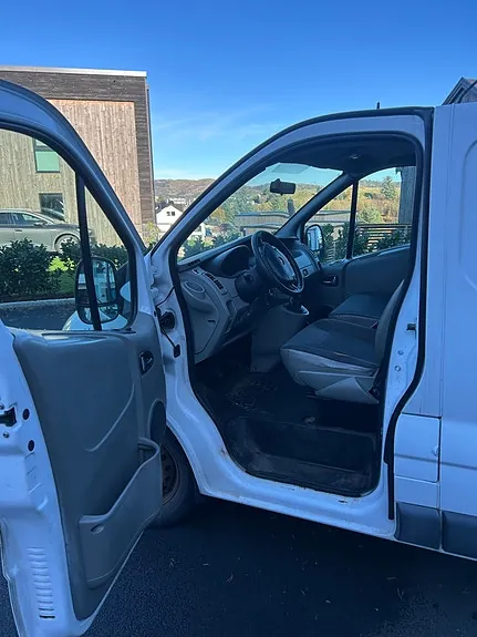 Opel Vivaro 2012 photo 2