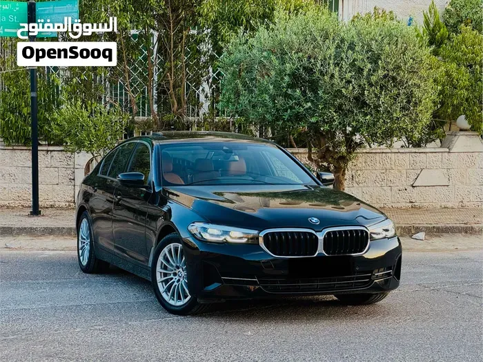 BMW 5 Series 2023 photo 3