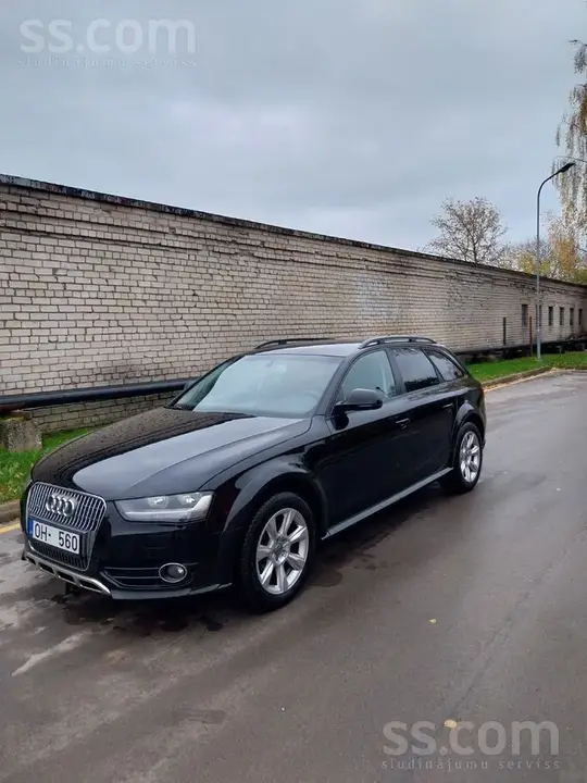 Audi A4 Allroad 2013 photo 2