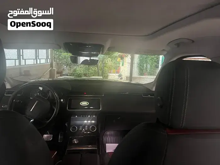 Land Rover Range Rover Velar 2020 photo 4