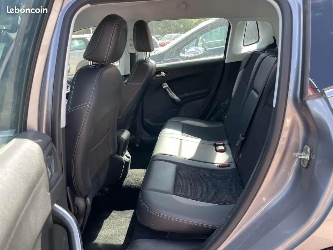 Peugeot 2008 2014 photo 4