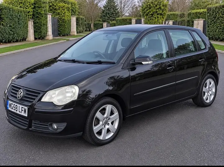 Volkswagen Polo 2009 photo 4