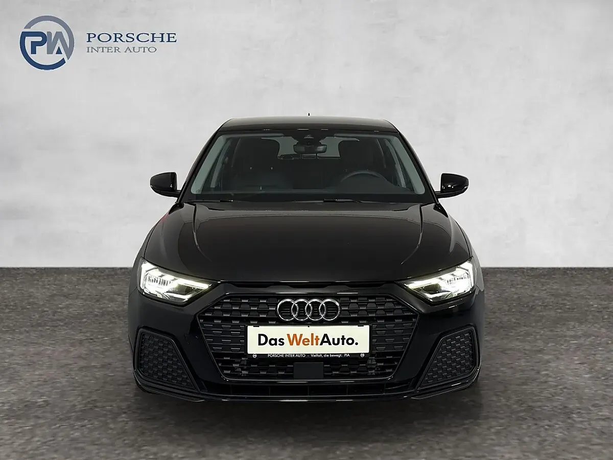Audi A1 2025 photo 2