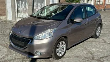Peugeot 208 2012 photo 3