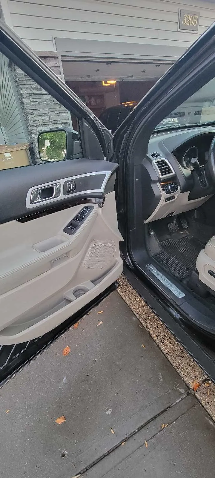 Ford Explorer 2014 photo 4