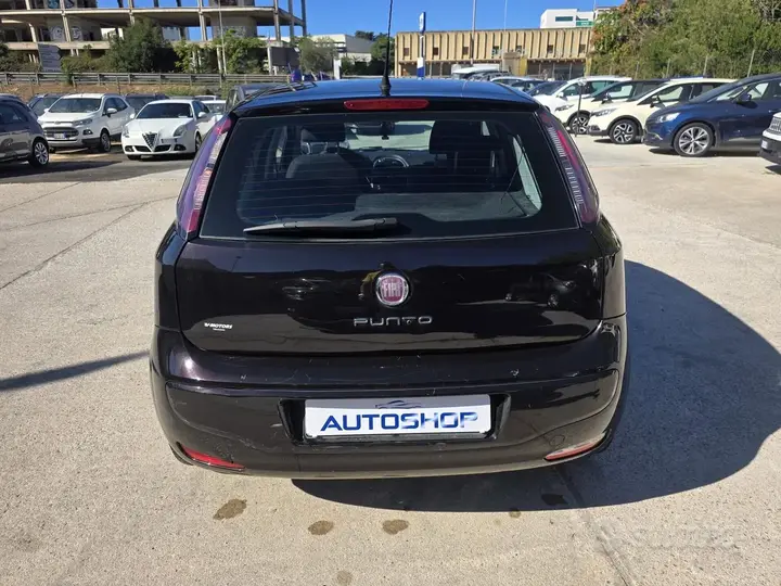 Fiat Punto 2011 photo 5
