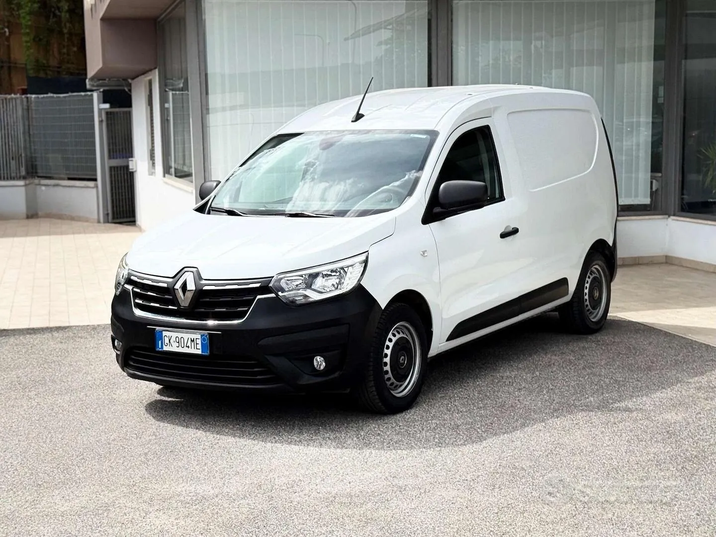 Renault Express 2023 photo 3