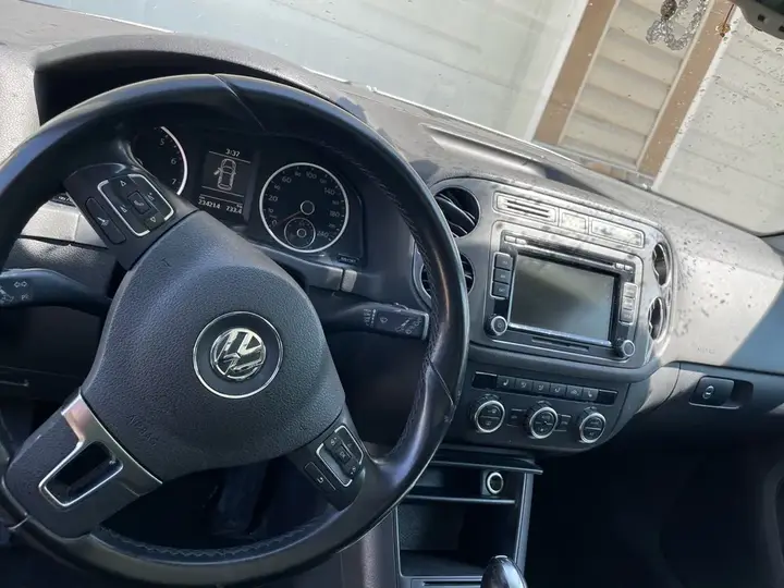 Volkswagen Tiguan 2014 photo 3