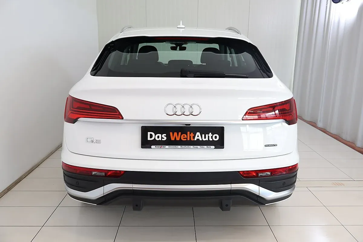 Audi Q5 2022 photo 3