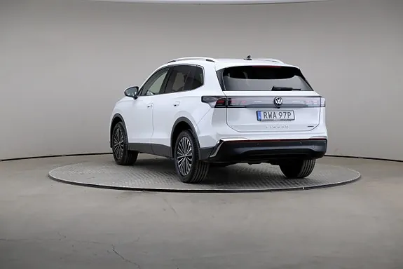 Volkswagen Tiguan 2025 photo 2