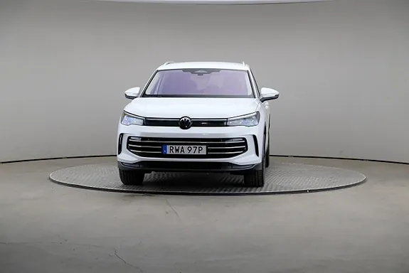 Volkswagen Tiguan 2025 photo 3