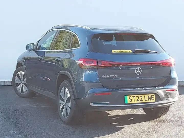 Mercedes-Benz Eqa 2022 photo 2