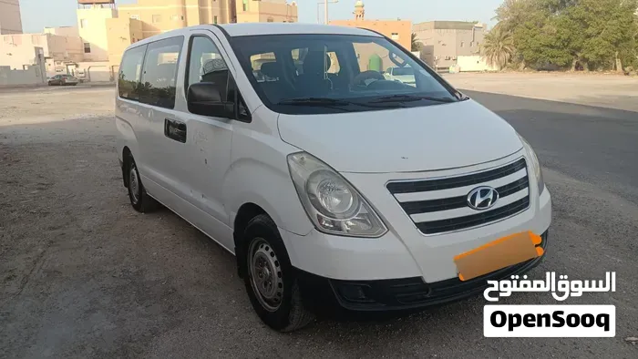 Hyundai H1 2016 photo 3