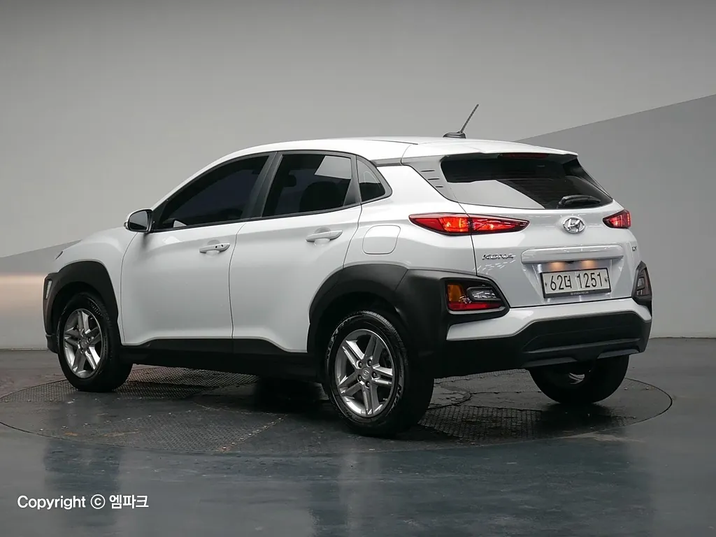 Hyundai Kona 2018 photo 2