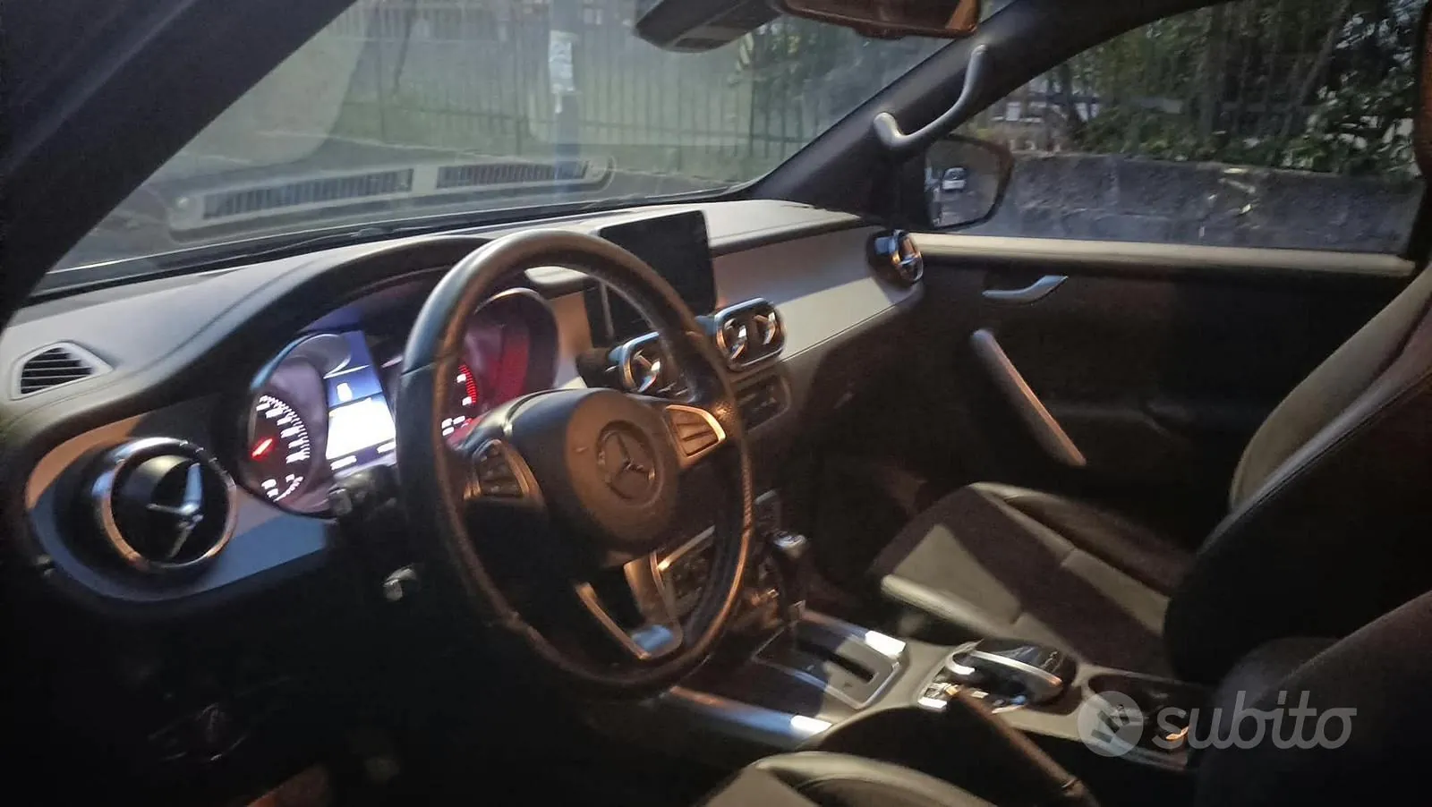 Mercedes-Benz X 2019 photo 3