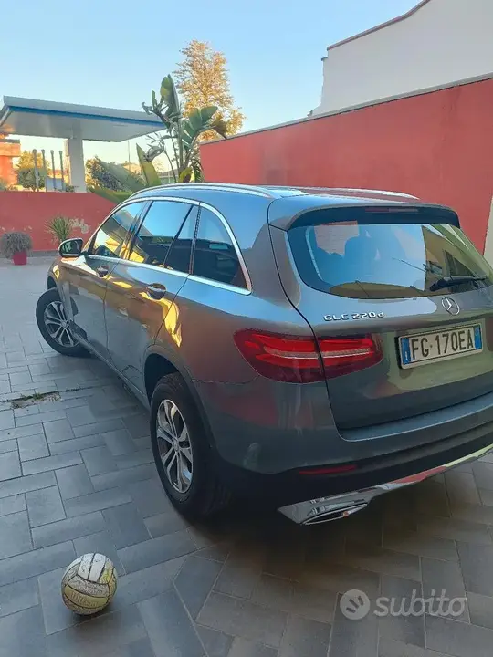 Mercedes-Benz Glc 2017 photo 2
