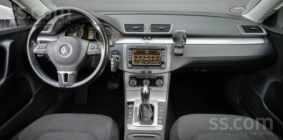 Volkswagen Passat 2011 photo 4