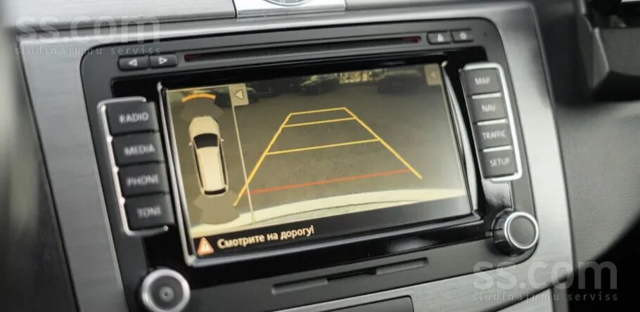 Volkswagen Passat 2011 photo 5