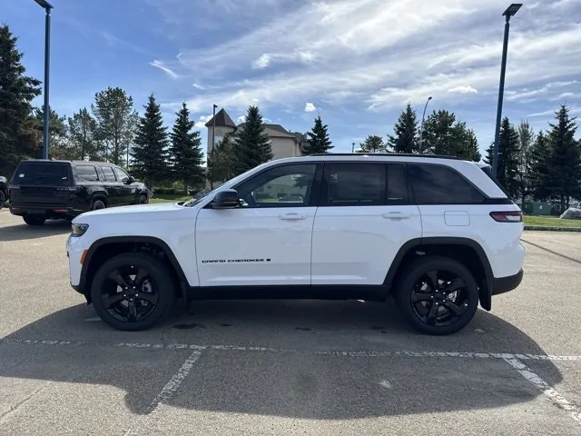 Jeep Grand Cherokee 2026 photo 4