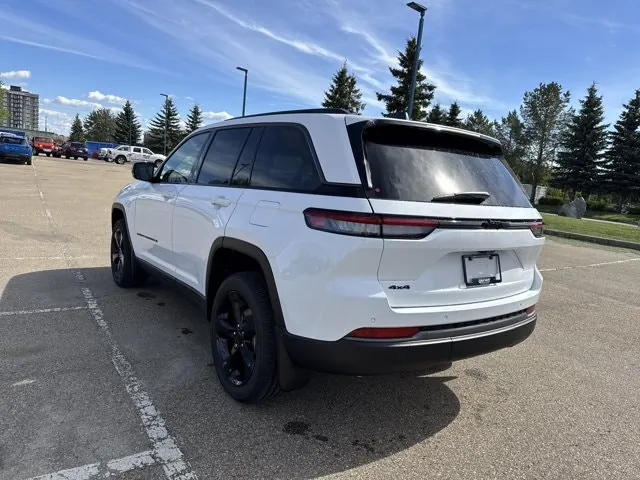 Jeep Grand Cherokee 2026 photo 5