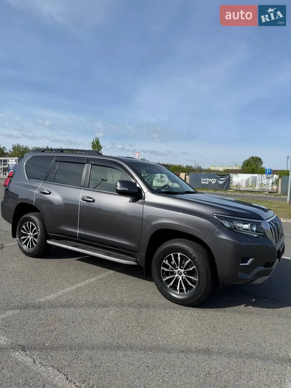 Toyota Land Cruiser Prado 2019 photo 2