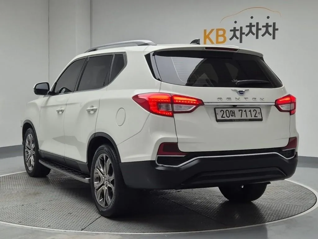 KG Mobility G4 Rexton 2018 photo 2