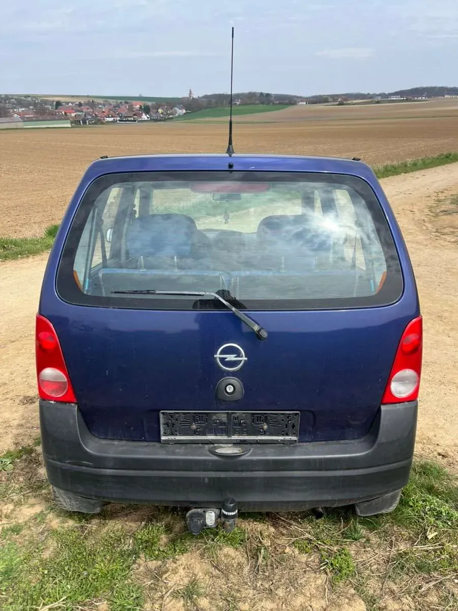 Opel Agila 2000 photo 2