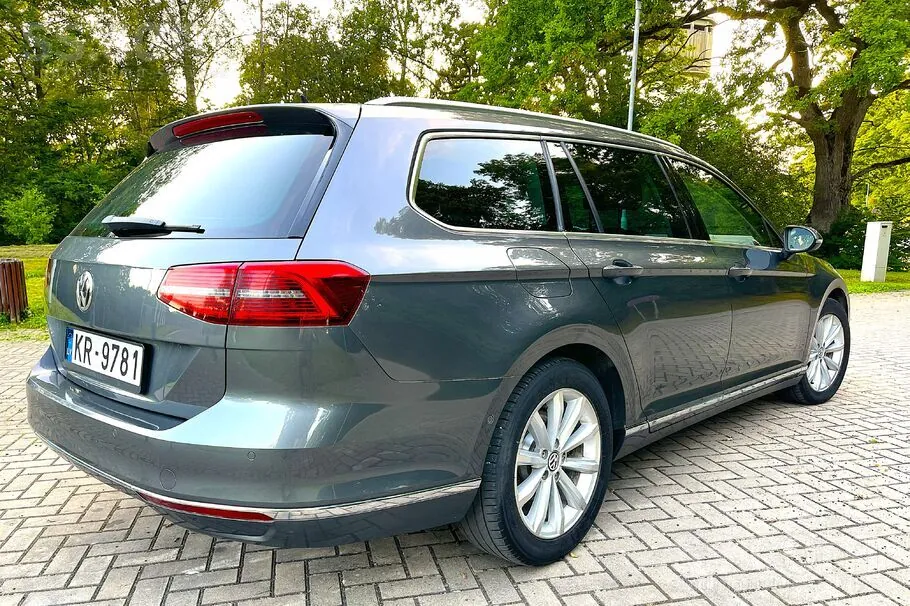 Volkswagen Passat 2017 photo 5