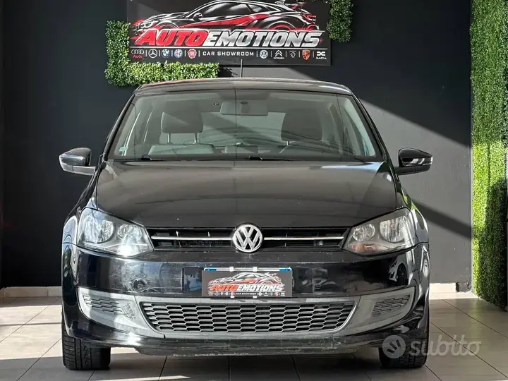 Volkswagen Polo 2012 photo 2