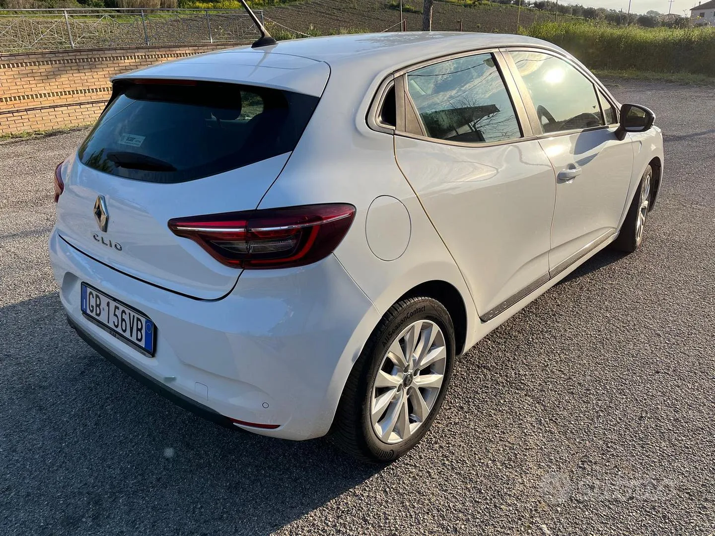 Renault Clio 2020 photo 2