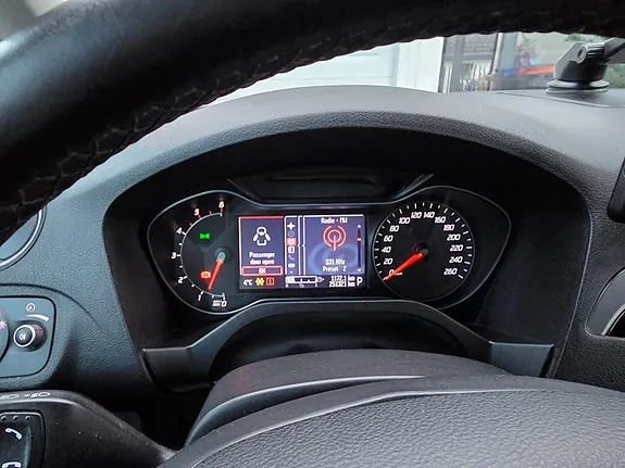 Ford Galaxy 2011 photo 5