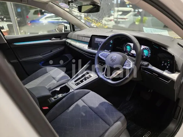 Volkswagen Golf 2023 photo 3