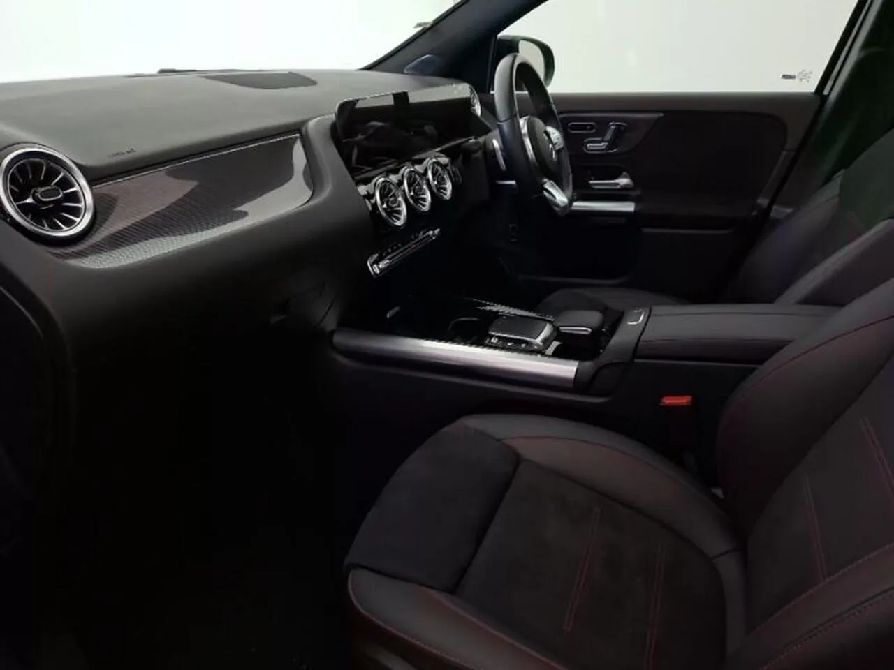 Mercedes-Benz Gla 2023 photo 5