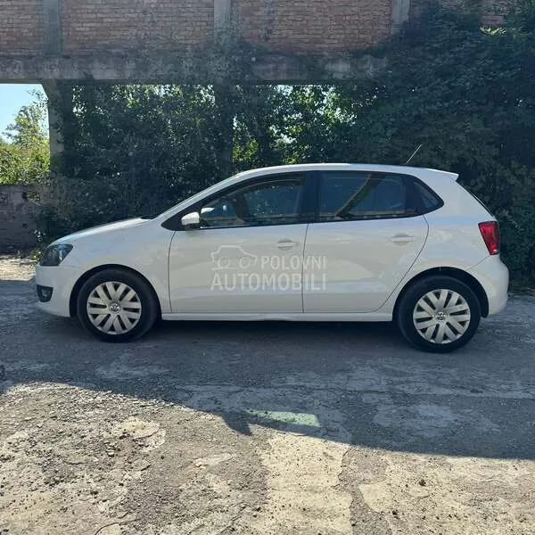 Volkswagen Polo 2011 photo 4