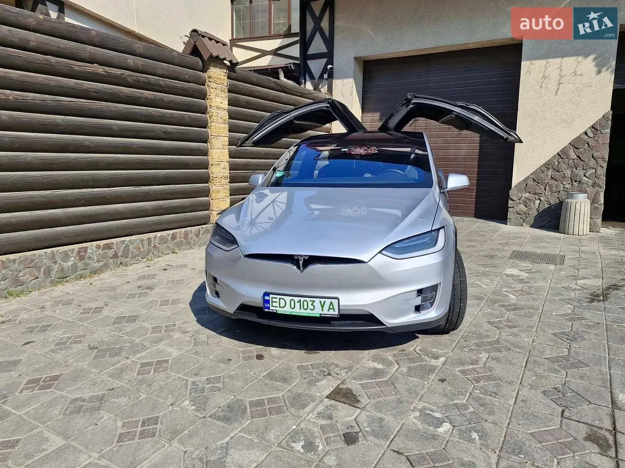 Tesla Model X 2018 photo 3