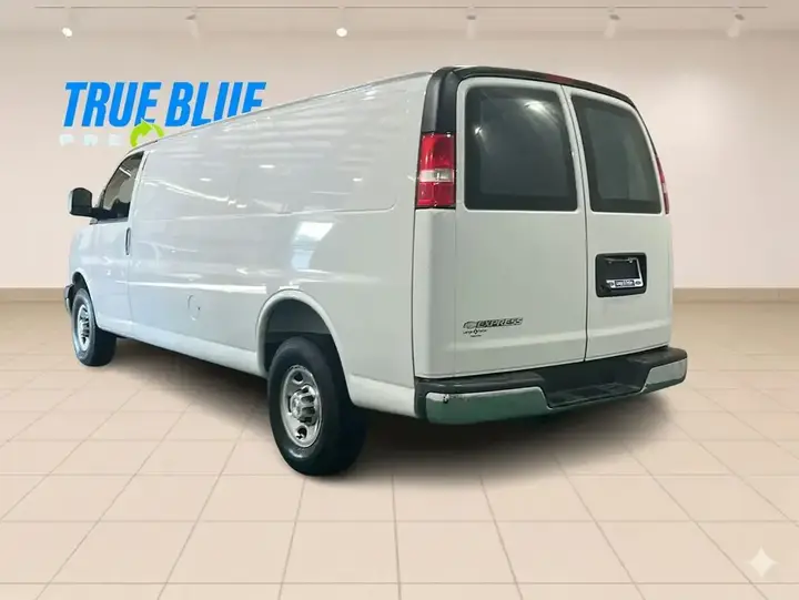 Chevrolet Express 2025 photo 3