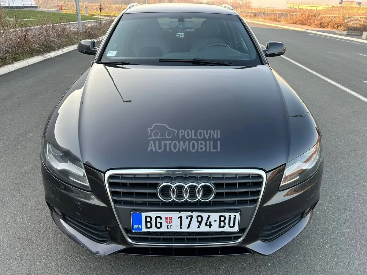 Audi A4 2011 photo 2