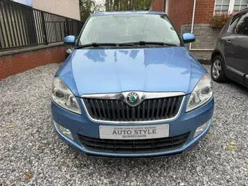 Skoda Fabia 2013 photo 2