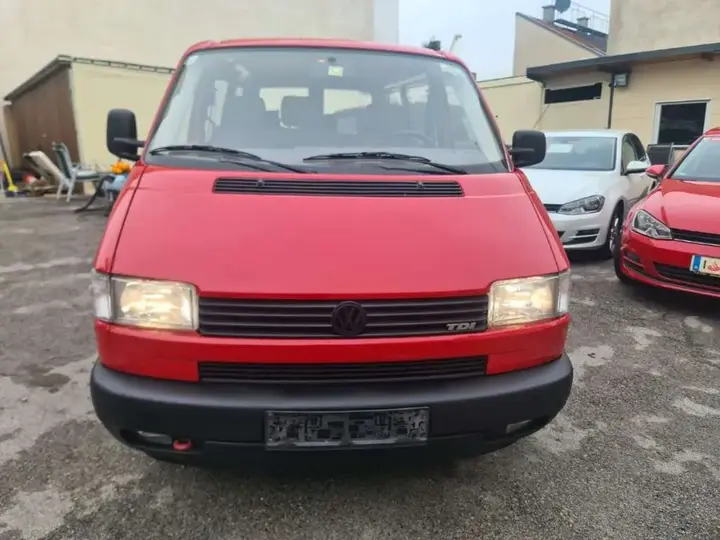 Volkswagen T4 1998 photo 2