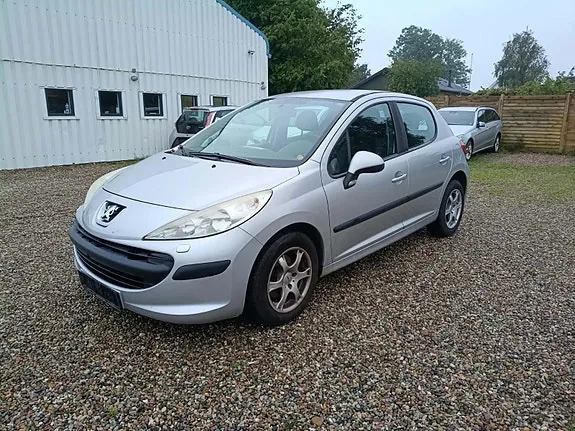 Peugeot 207 2008 photo 5
