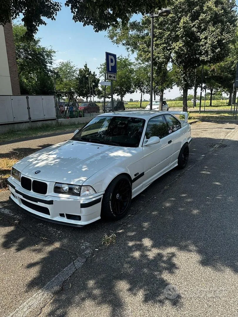 BMW 3 Series 1992 photo 3