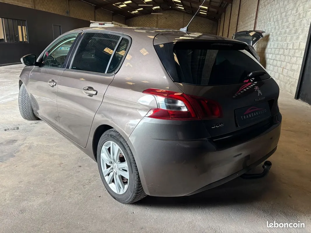 Peugeot 308 2015 photo 3