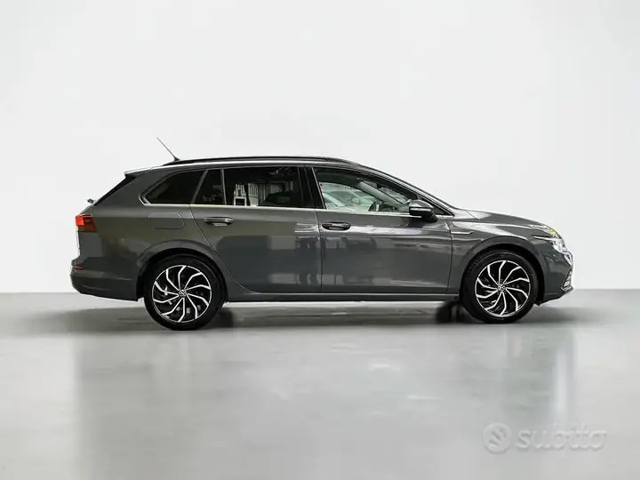 Volkswagen Golf 2022 photo 5