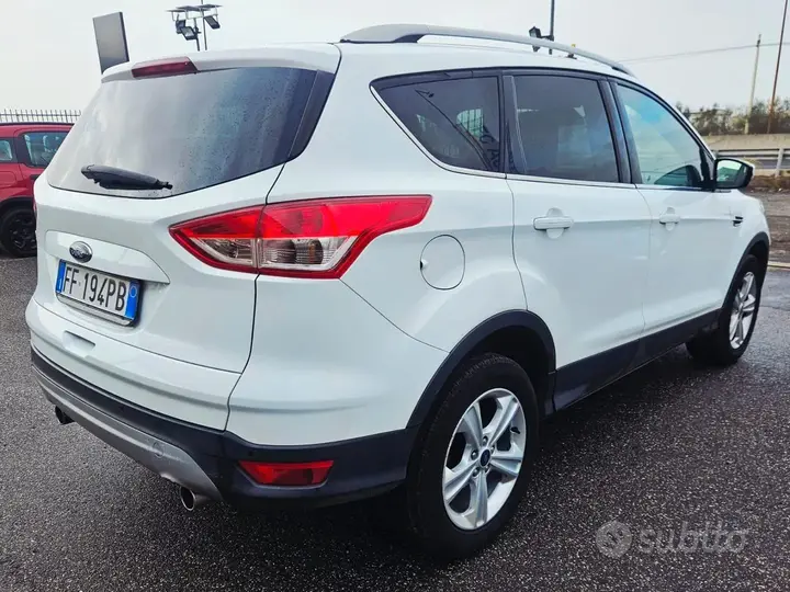 Ford Kuga 2016 photo 2