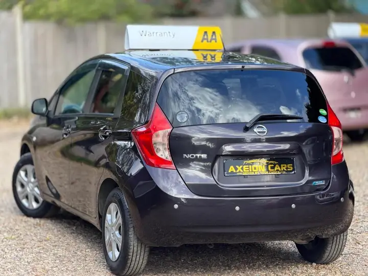Nissan Note 2013 photo 3